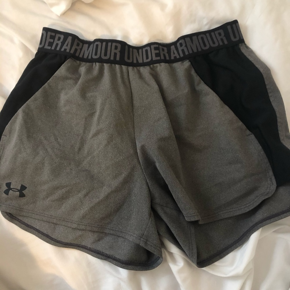 Gray and black under armor shorts!!